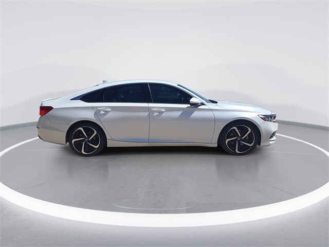 2020 Honda Accord Sport photo 2