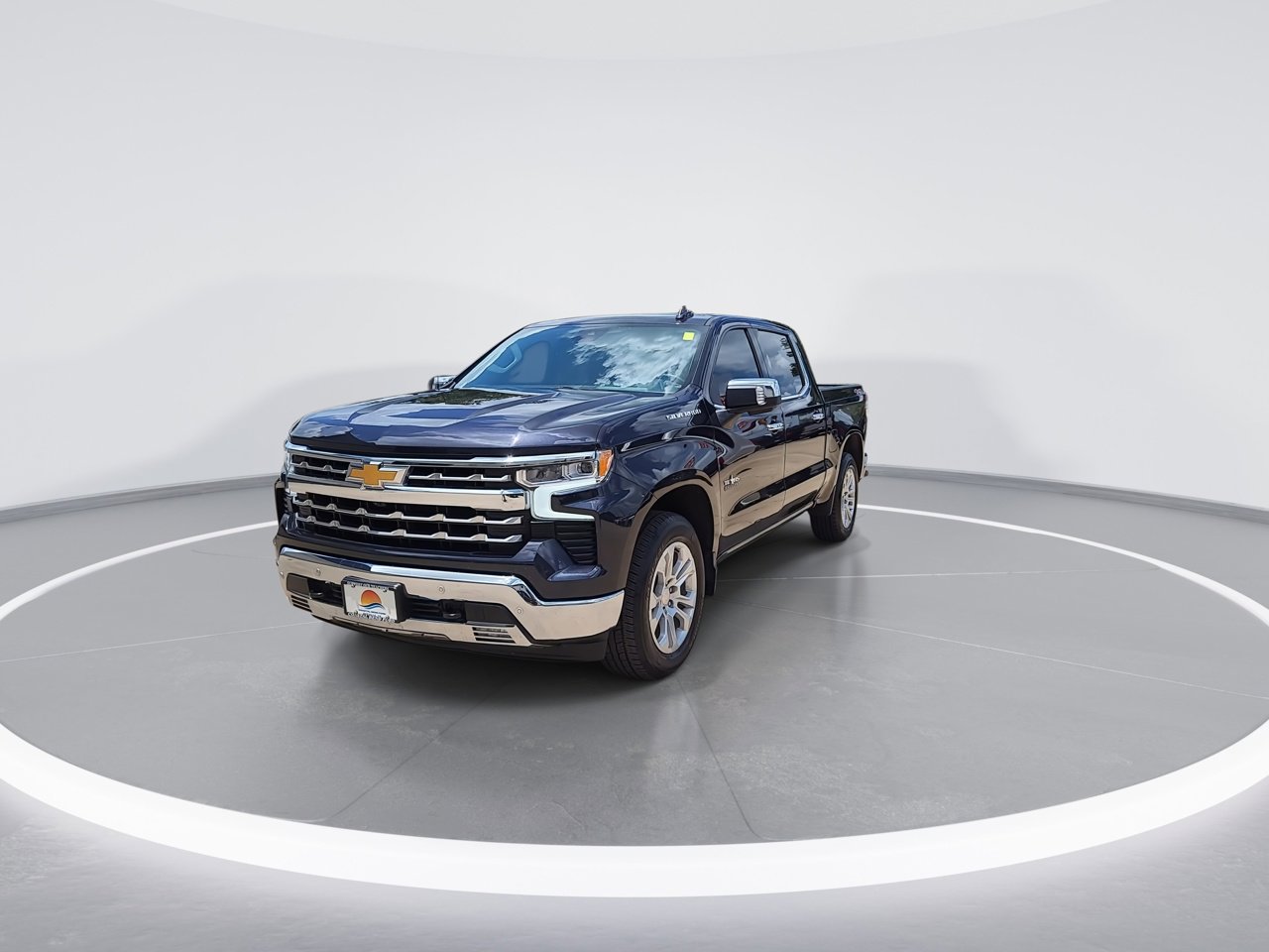 2024 Chevrolet Silverado 1500 LTZ photo 3