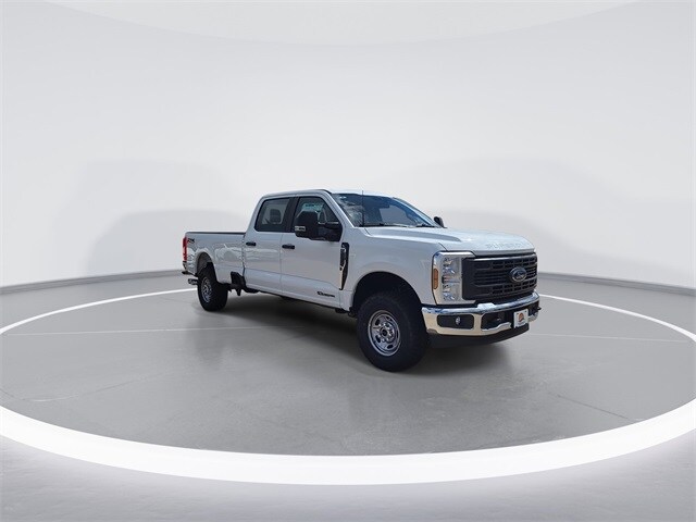 2026 Ford F-250 XL photo 2