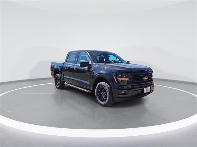 2025 Ford F-150 XLT photo 2