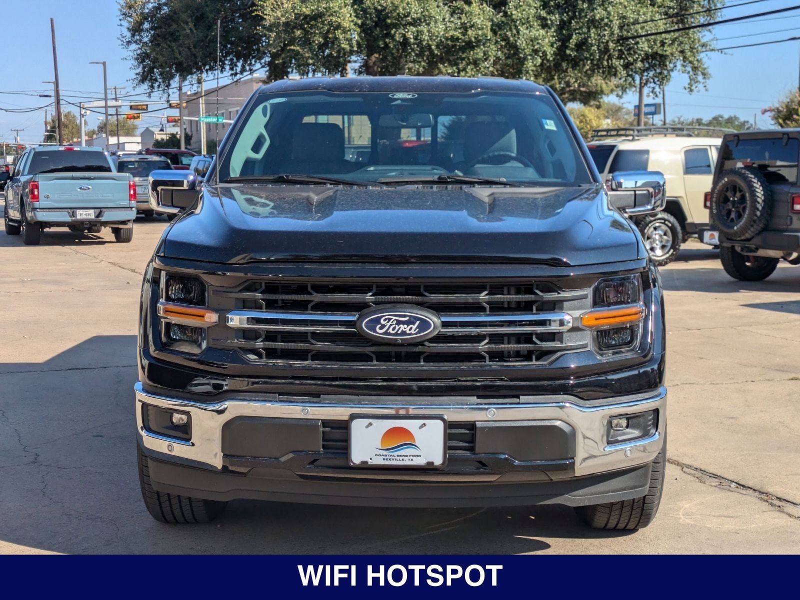 2024 Ford F-150 XLT photo 2