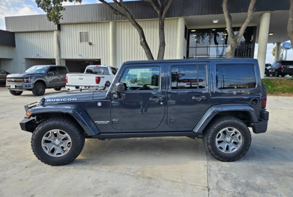 Used 2017 Jeep Wrangler Unlimited Rubicon SUV
