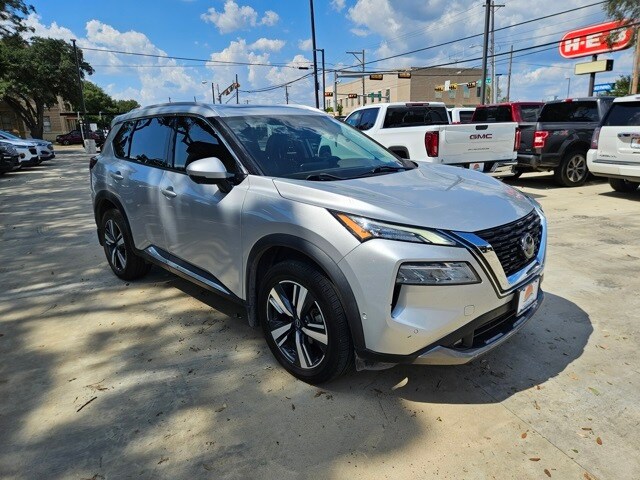 2022 Nissan Rogue SL photo 4