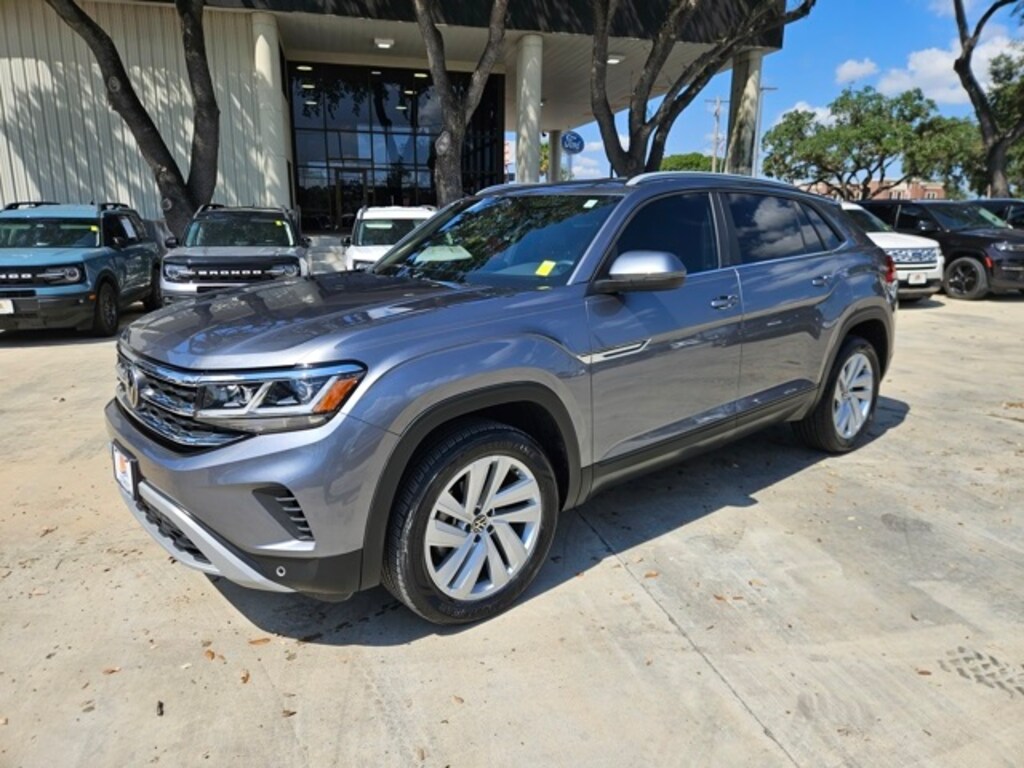 Used 2021 Volkswagen Atlas Cross Sport 2.0T SE w/Technology SUV
