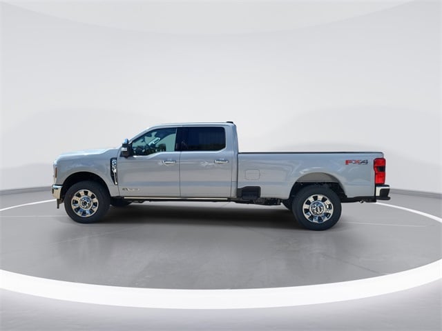 2026 Ford F-350 Super Duty Lariat's photo