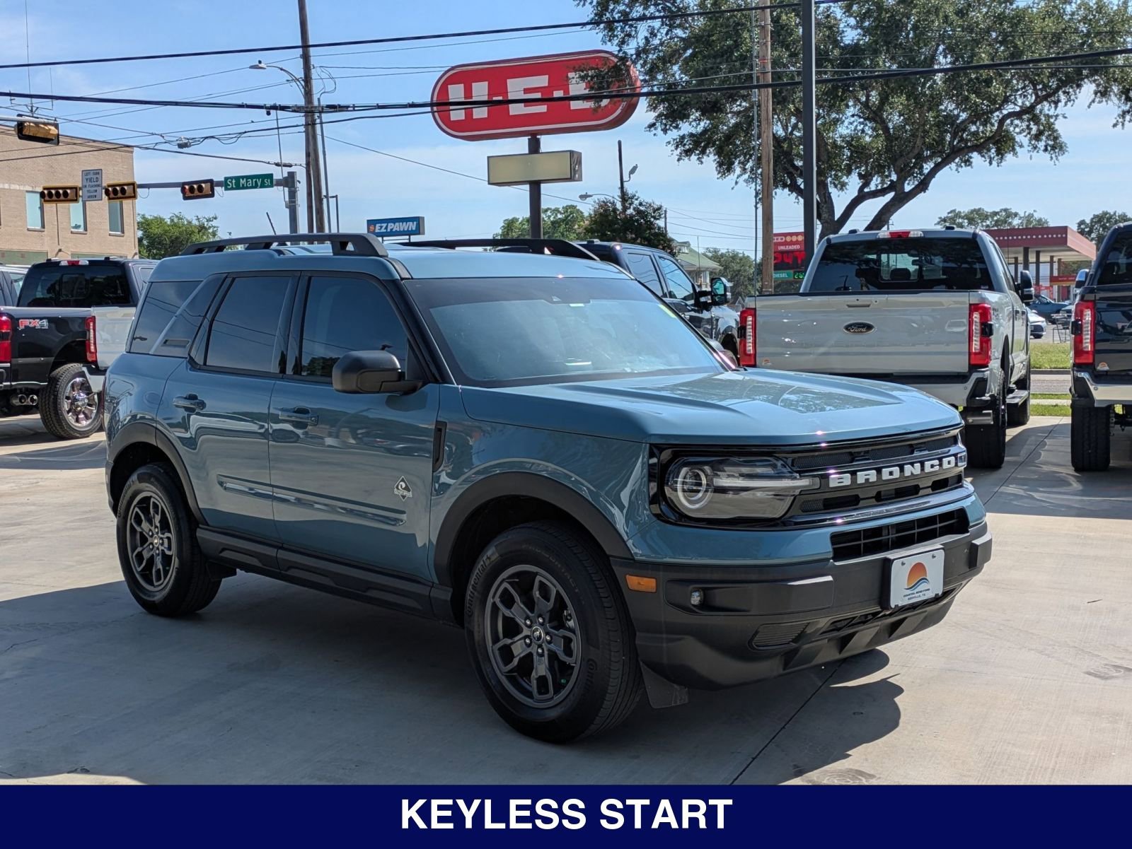 2023 Ford Bronco Sport Outer Banks photo 3