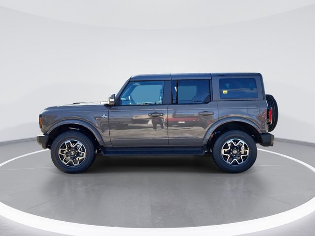 2025 Ford Bronco Outer Banks 4x4 