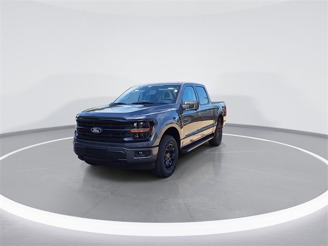 2025 Ford F-150 XLT photo 4