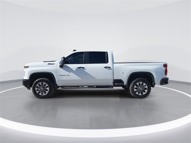 2024 Chevrolet Silverado 2500HD Custom's photo