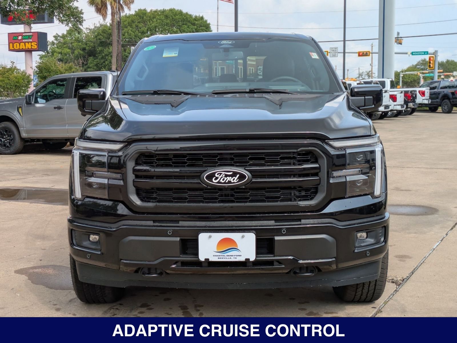 2025 Ford F-150 Lariat photo 2