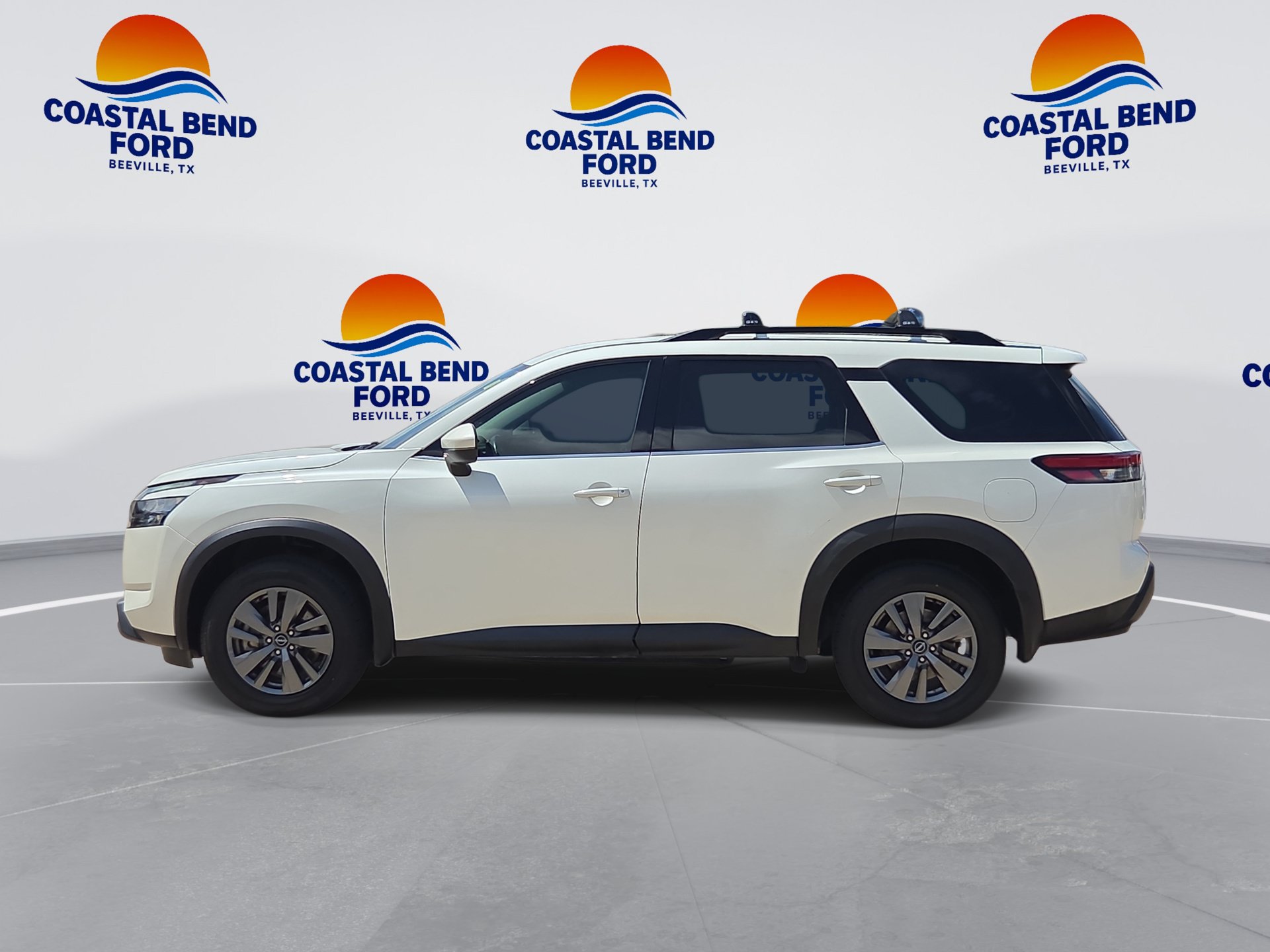 Used 2024 Nissan Pathfinder SV