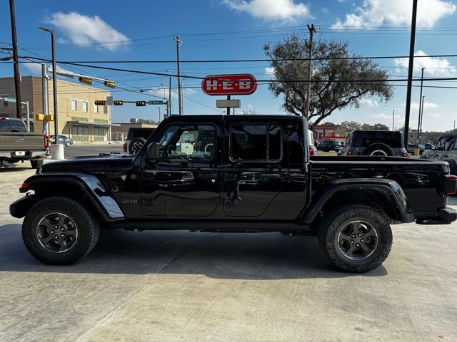 2021 Jeep Gladiator Truck Crew Cab 