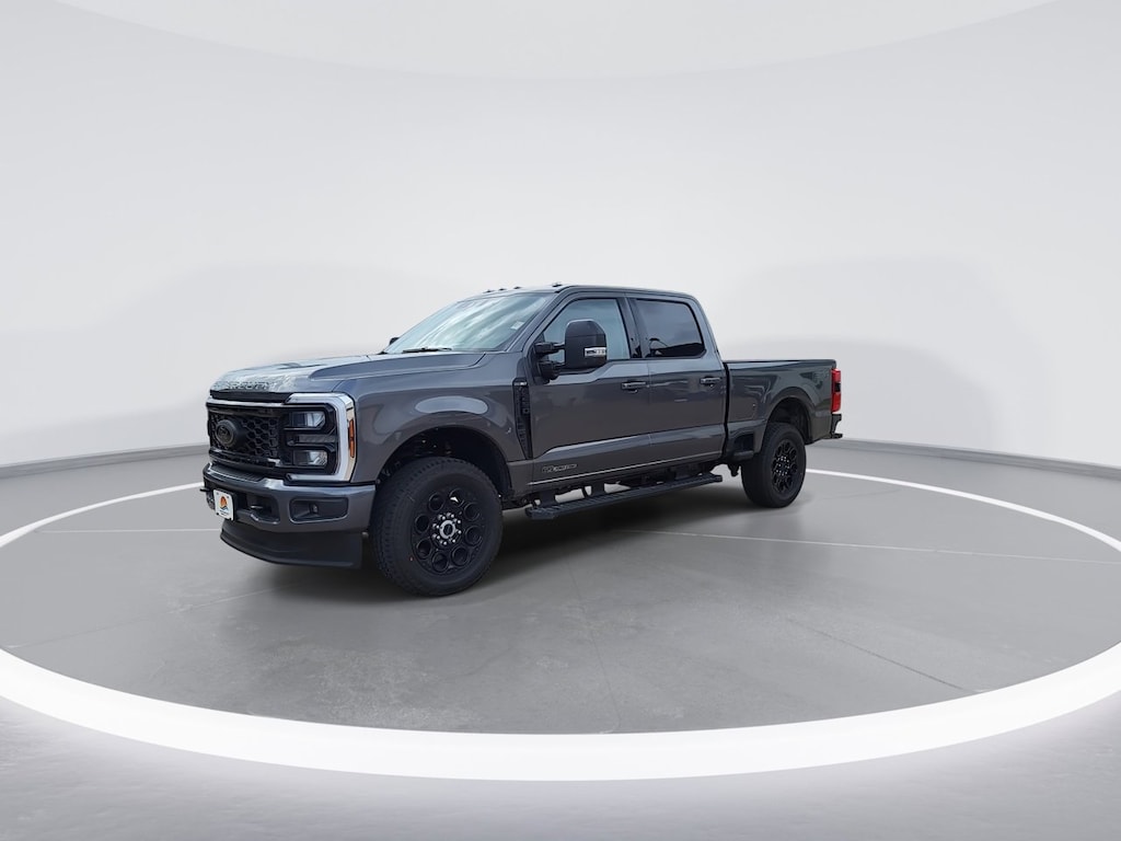 New 2025 Ford Super Duty F-250 SRW XLT XLT 4WD Crew Cab 6.75 Box