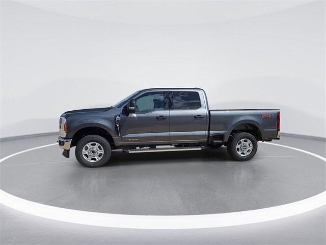2026 Ford F-250 XLT photo 3