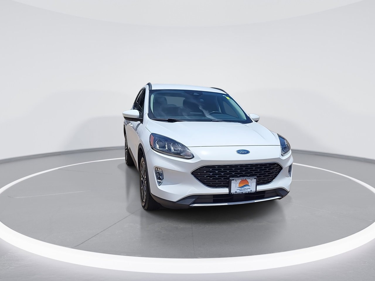 2020 Ford Escape SE photo 2