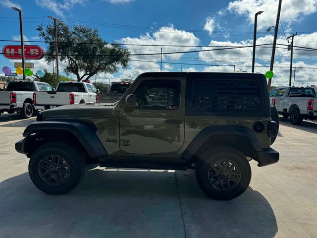 2025 Jeep Wrangler Sport S's photo