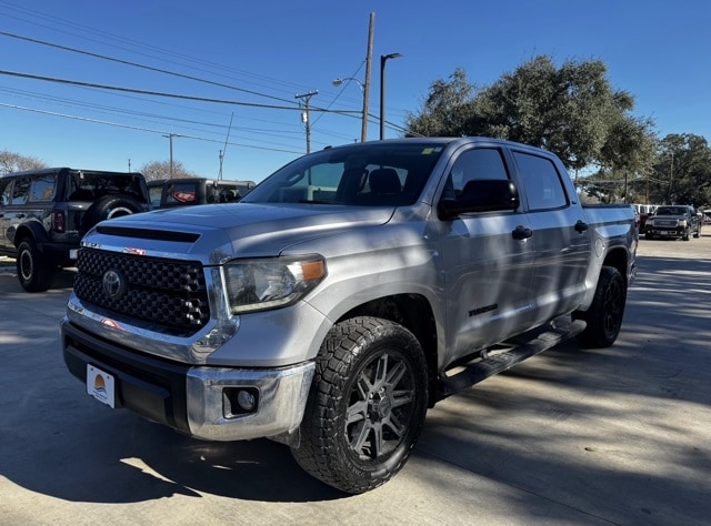 2018 Toyota Tundra SR5 CrewMax photo 2