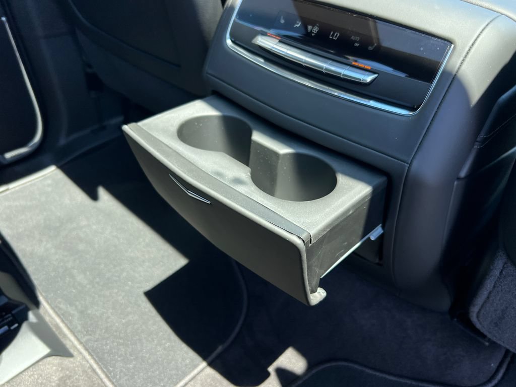 2026 Cadillac Escalade Platinum Luxury - Photo 29