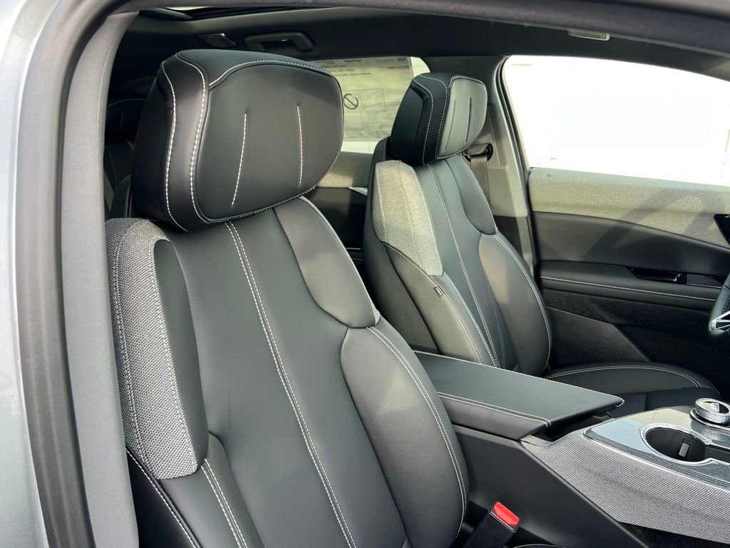 2026 Cadillac OPTIQ Luxury - Photo 24