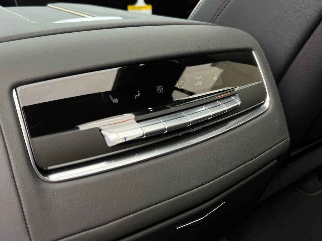 2026 Cadillac Escalade Sport - Photo 24