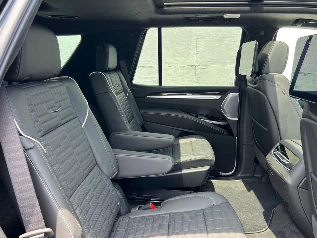 2026 Cadillac Escalade Platinum Sport - Photo 30