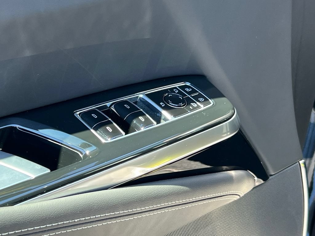 2026 Cadillac Escalade Platinum Luxury - Photo 6