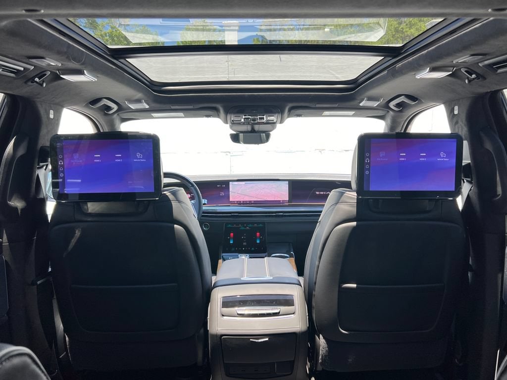 2026 Cadillac Escalade Platinum Luxury - Photo 42