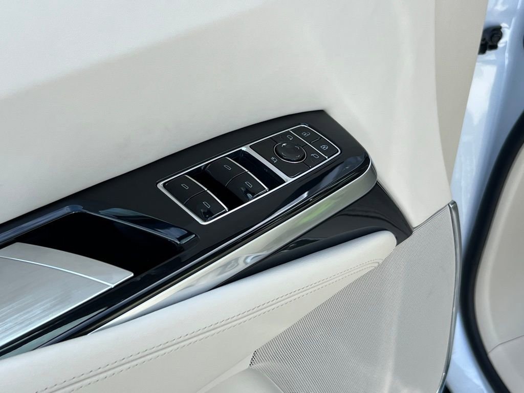 2026 Cadillac Escalade Platinum Luxury - Photo 6