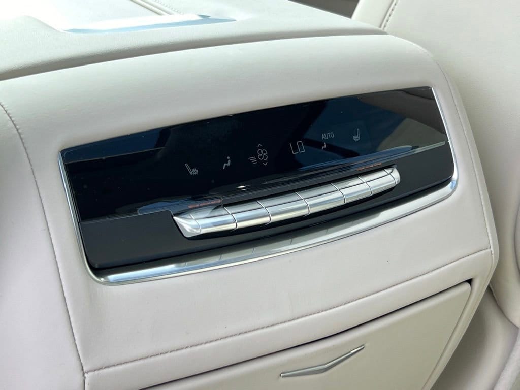2026 Cadillac Escalade Platinum Luxury - Photo 20