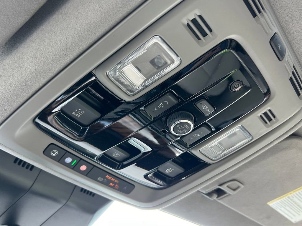 2026 Cadillac Escalade Platinum Luxury - Photo 60