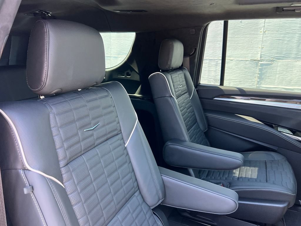 2026 Cadillac Escalade ESV Platinum Luxury - Photo 28