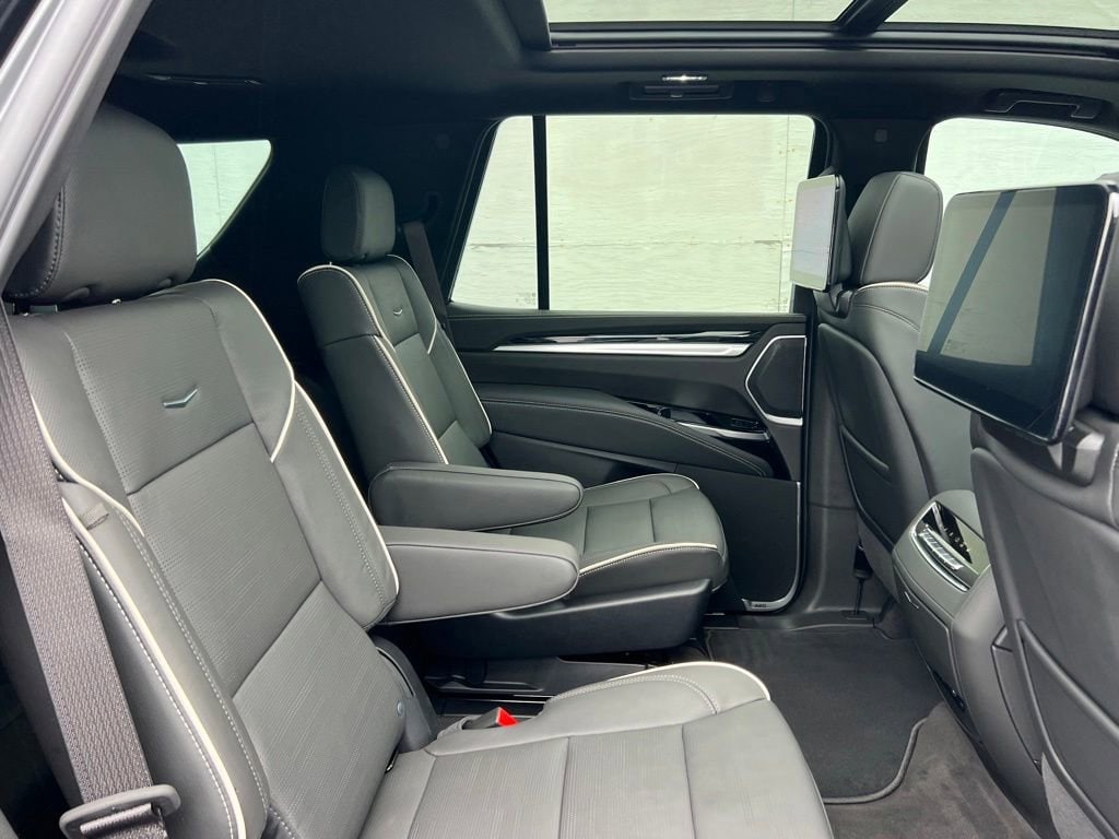 2026 Cadillac Escalade Sport - Photo 31