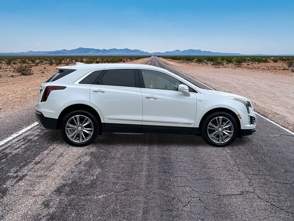 2025 Cadillac XT5 Premium Luxury photo 4