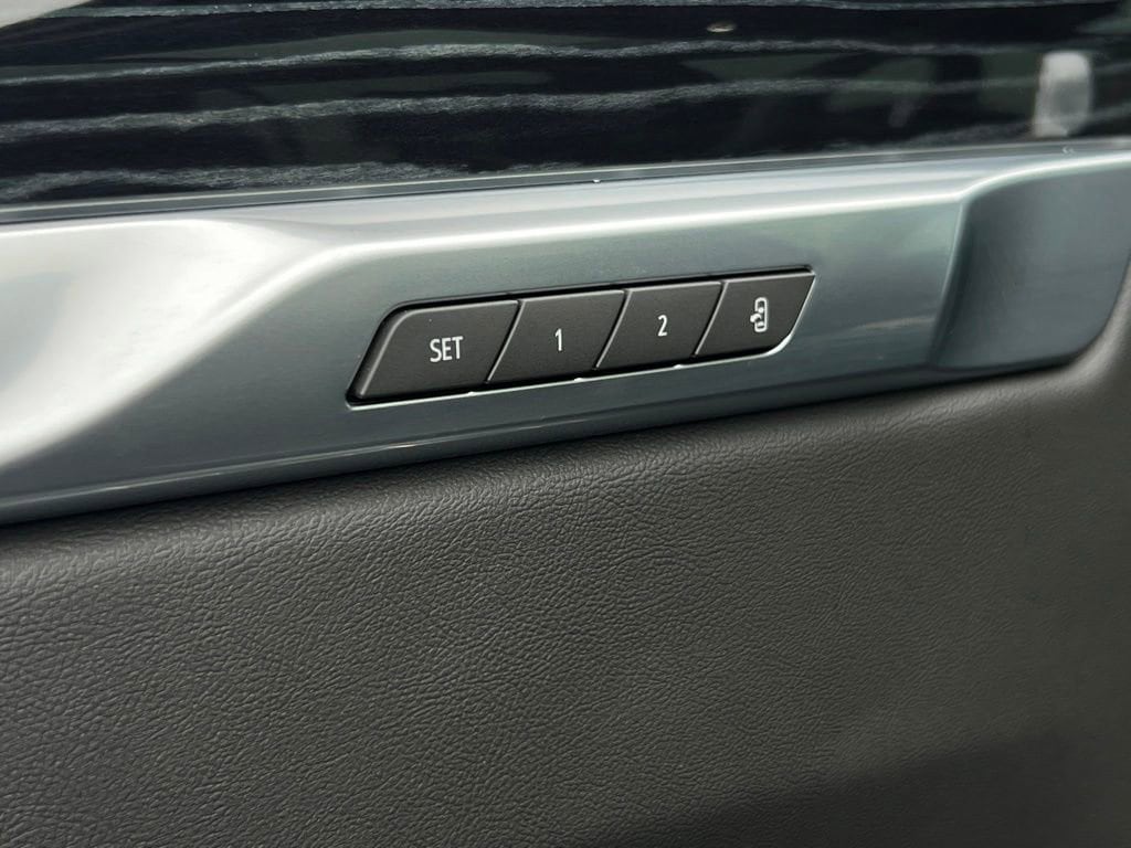 2026 Cadillac Escalade Sport - Photo 9