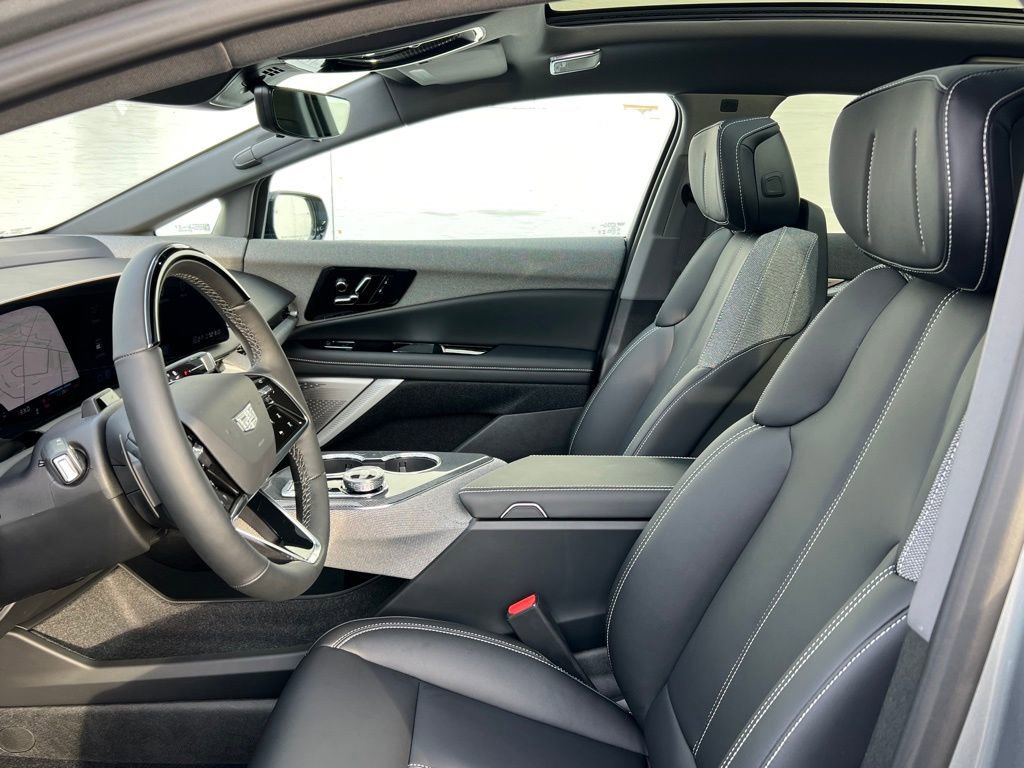 2026 Cadillac OPTIQ Luxury - Photo 10