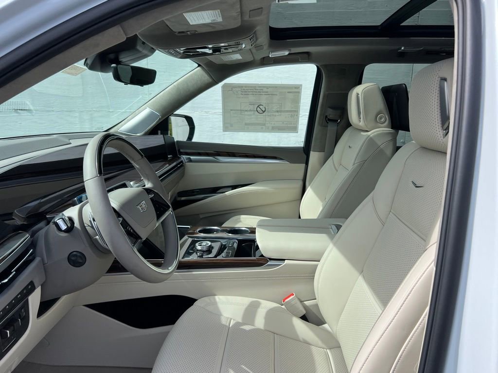 2026 Cadillac Escalade Platinum Luxury - Photo 10