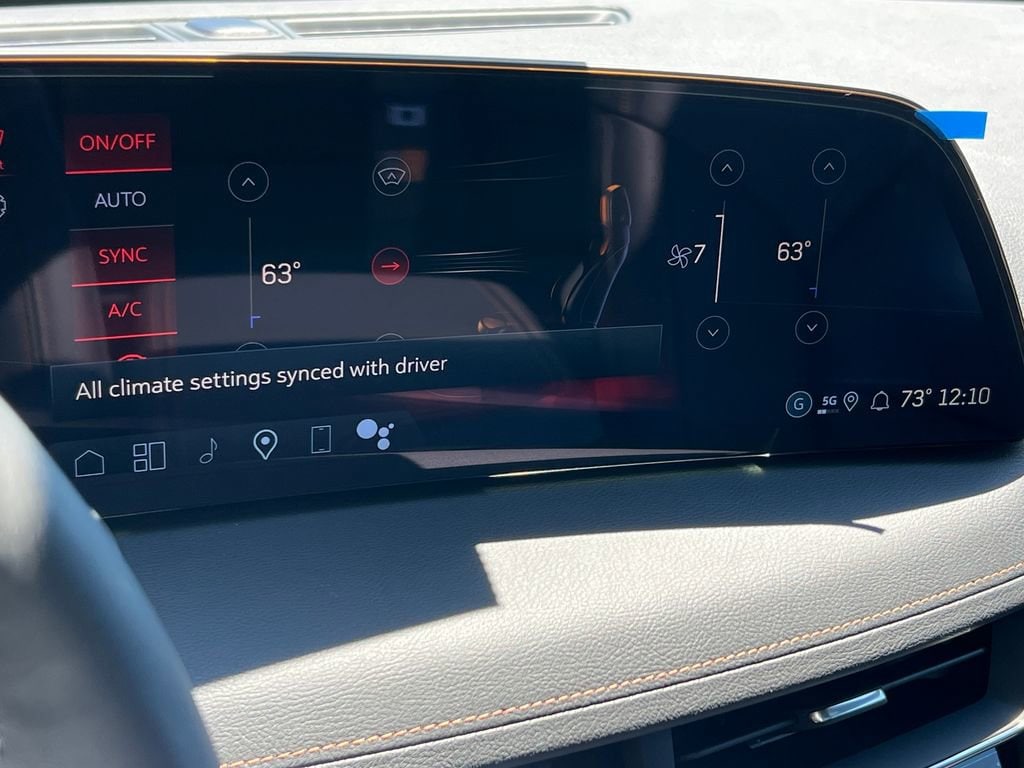 2026 Cadillac CT5 V-Series - Photo 44