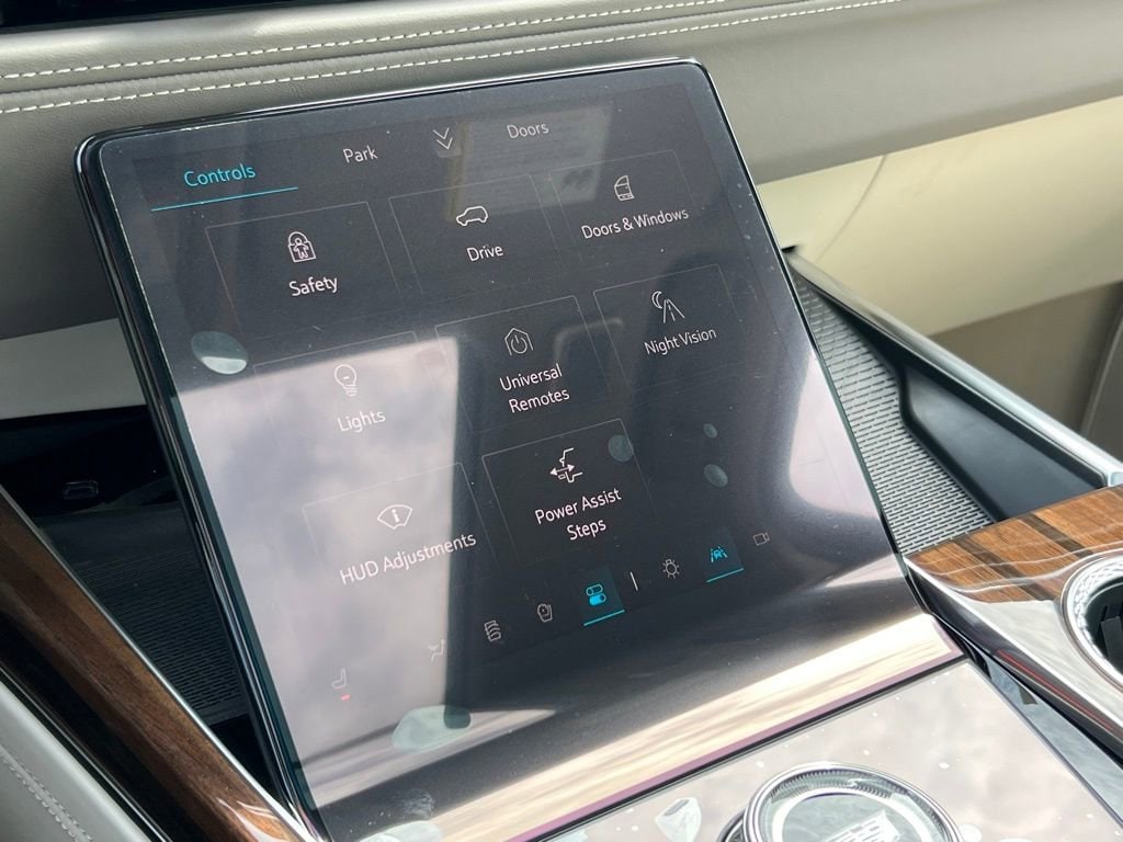 2026 Cadillac Escalade Platinum Luxury - Photo 56