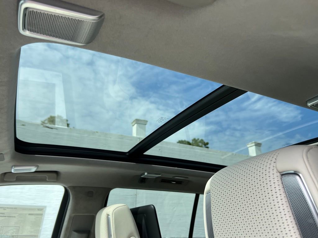2026 Cadillac Escalade Platinum Luxury - Photo 12