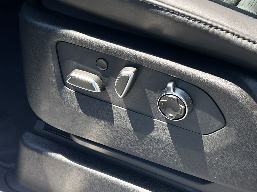 2026 Cadillac Escalade ESV Platinum Luxury - Photo 8