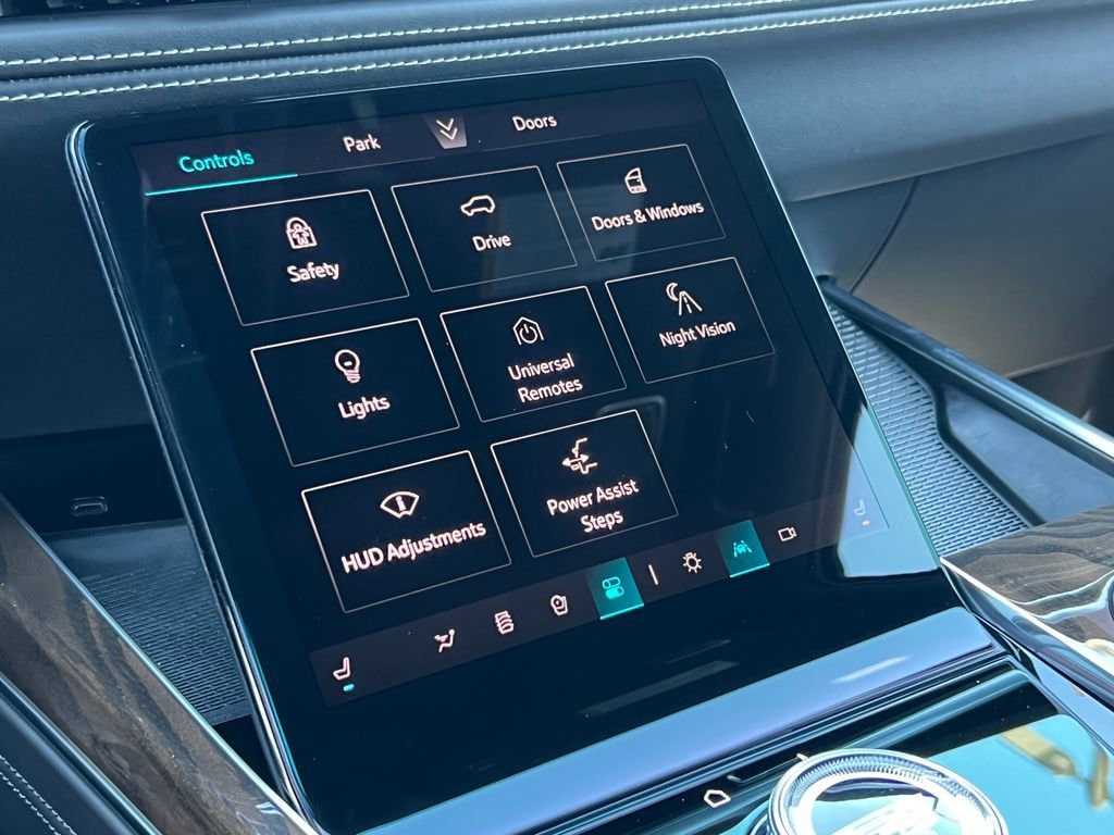 2026 Cadillac Escalade ESV Platinum Luxury - Photo 61