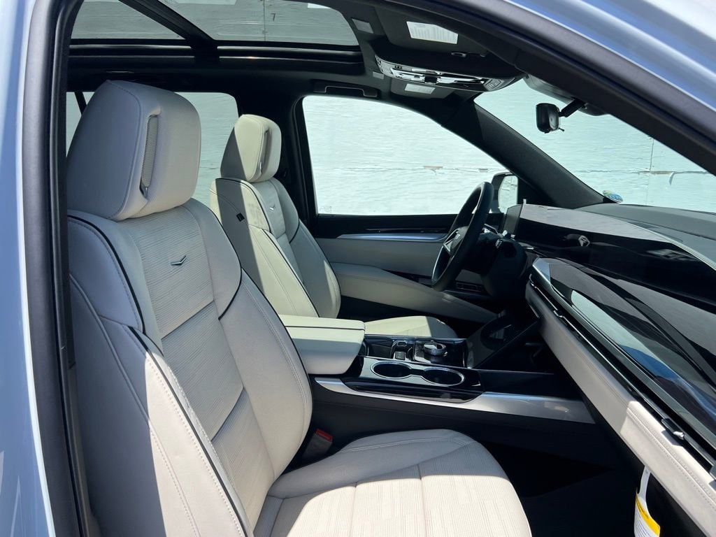 2026 Cadillac Escalade Sport - Photo 32