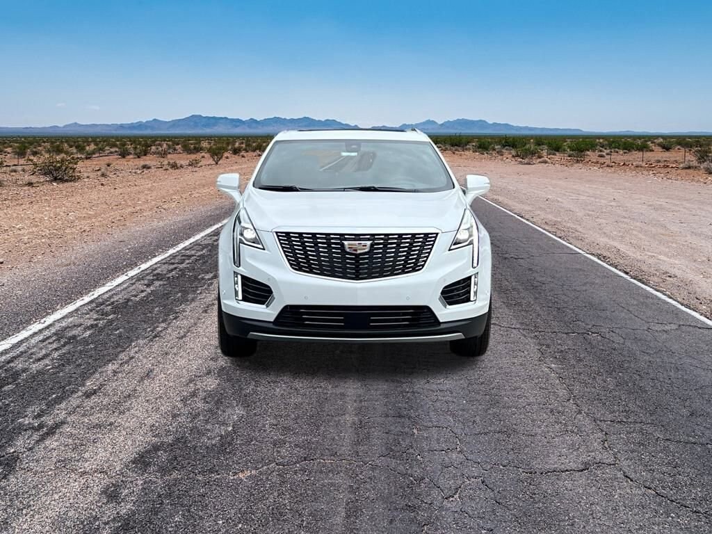 2025 Cadillac XT5 Premium Luxury photo 2