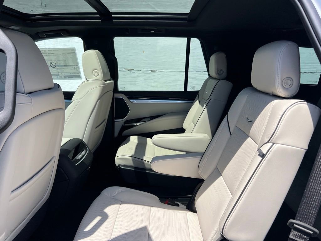 2026 Cadillac Escalade Sport - Photo 20