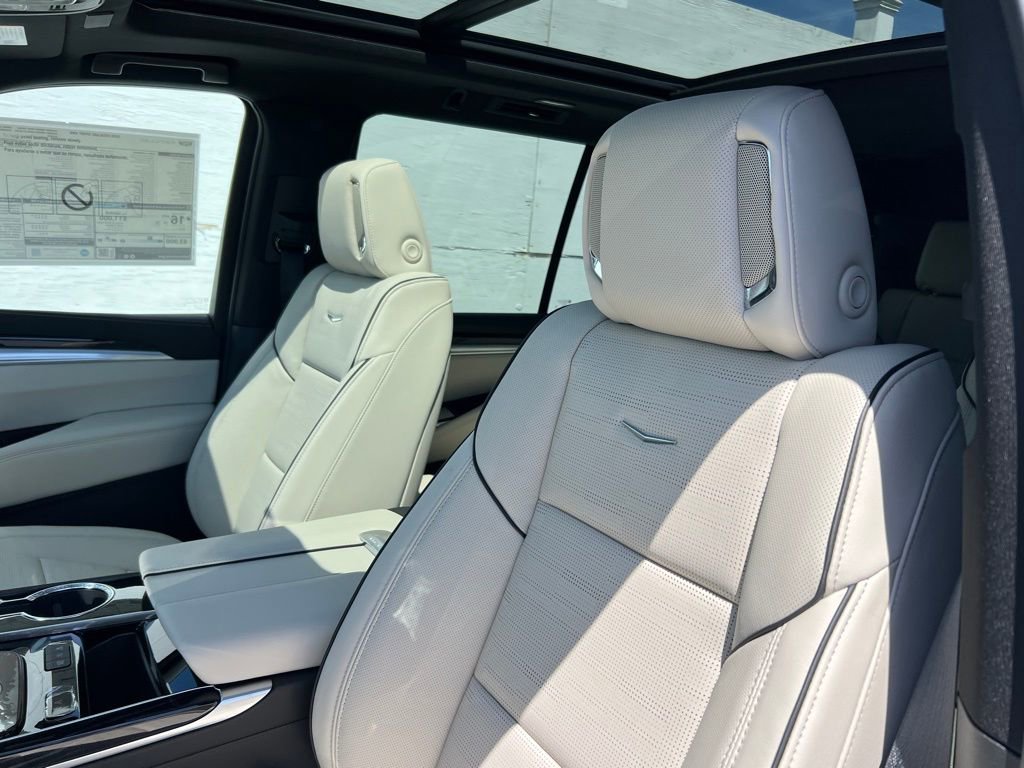 2026 Cadillac Escalade Sport - Photo 13
