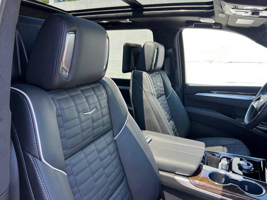 2026 Cadillac Escalade Platinum Luxury - Photo 32