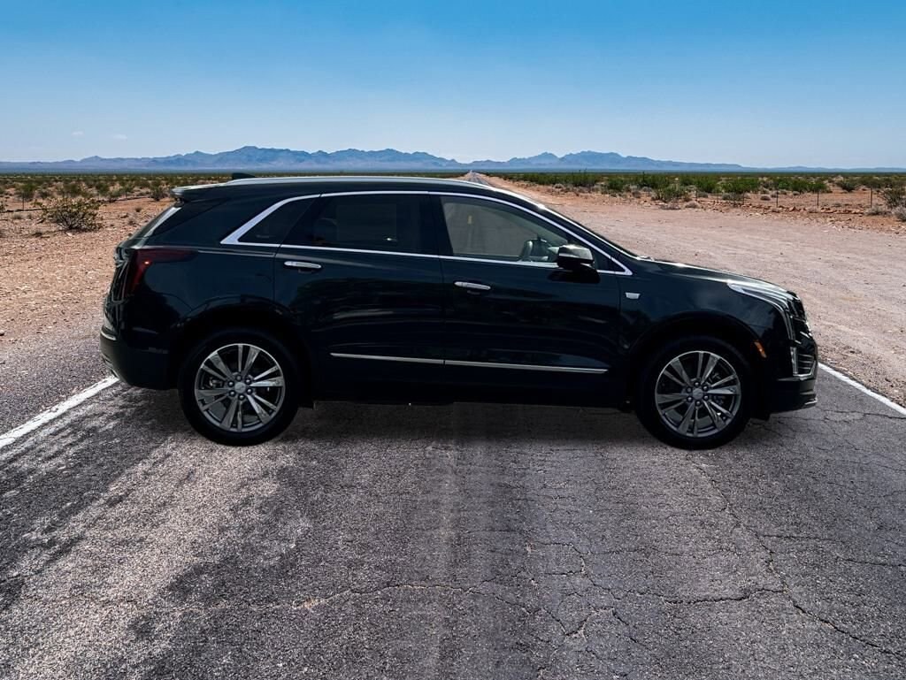 2025 Cadillac XT5 Premium Luxury photo 4