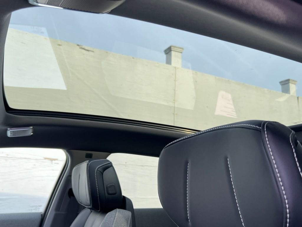 2026 Cadillac OPTIQ Luxury - Photo 12