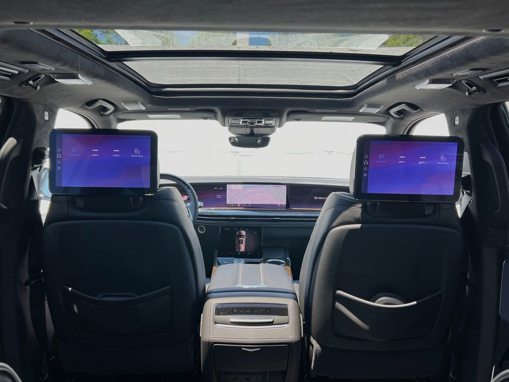 2026 Cadillac Escalade Platinum Luxury - Photo 42