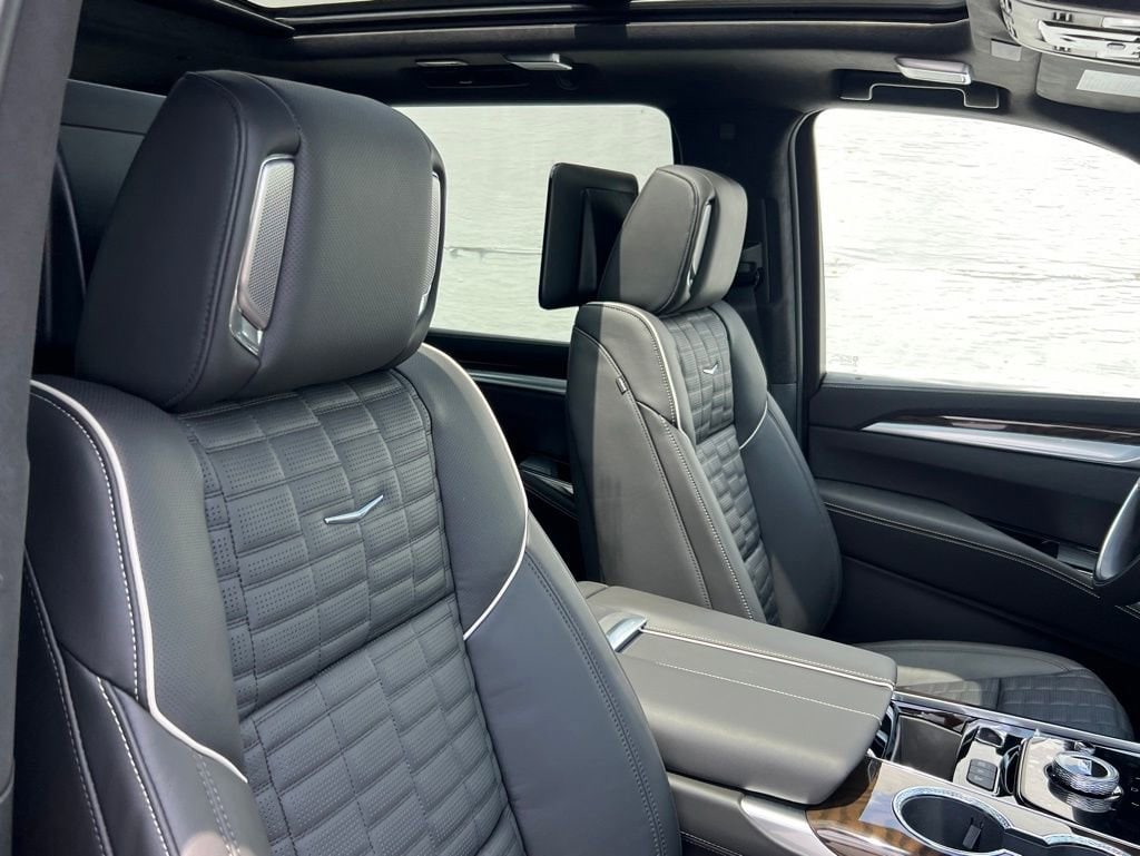 2026 Cadillac Escalade Platinum Sport - Photo 34